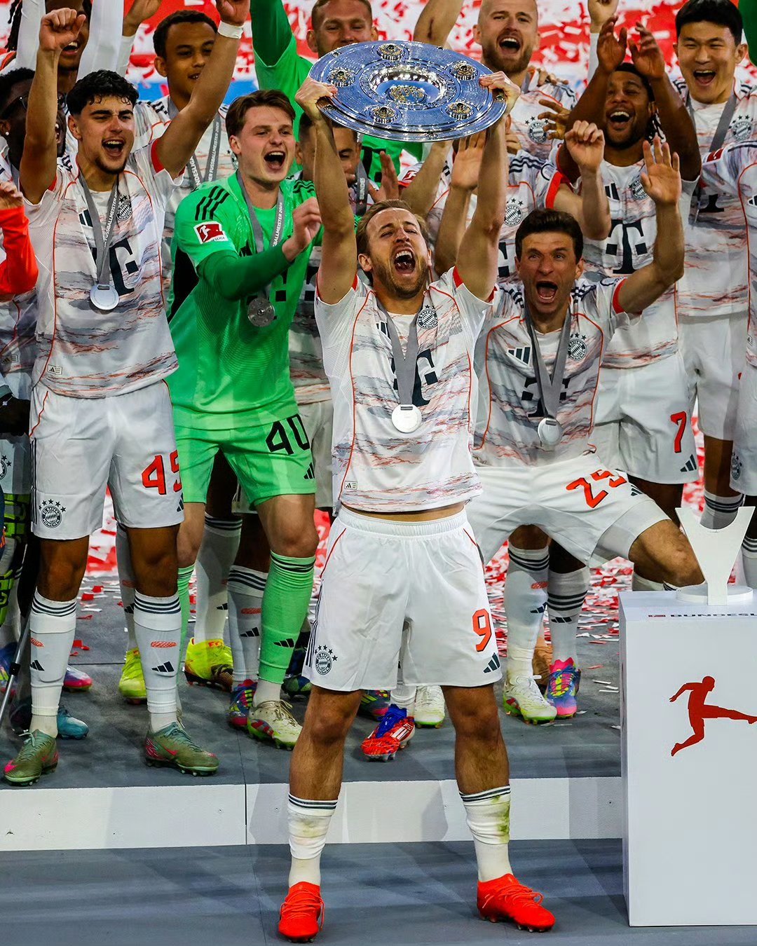 包含凯恩连续十场比赛得分超过夺冠，塞尔维亚队不断突破！上演精彩一战的词条