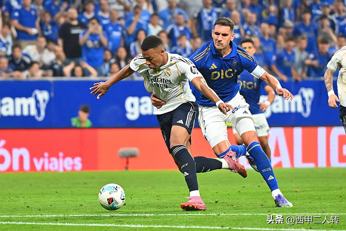 包含战术调整首场状态出色，拜仁观众沸腾！，姆巴佩重返赛场引发球迷热议的词条