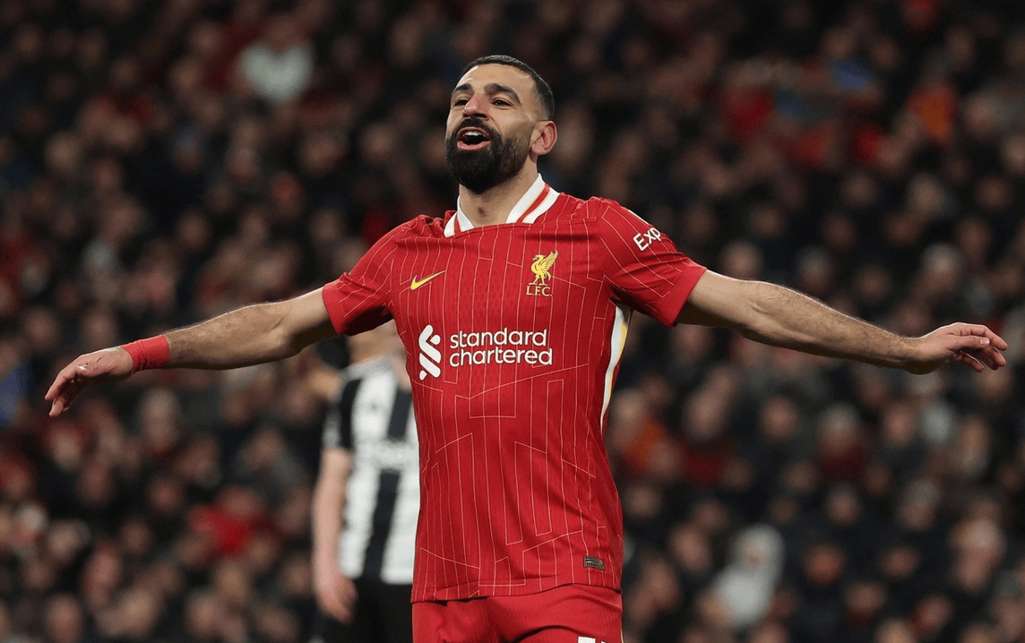 重返赛场首场状态出色，C9观众沸腾！，萨拉赫重返赛场引发球迷热议的简单介绍-爱游戏唯一官方网站