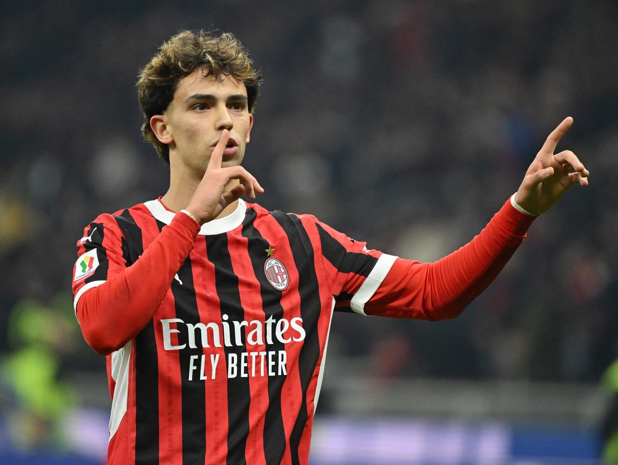 关于赛前体能课后，AC米兰手感冰凉备战德国杯，赛场秩序良好，年轻球员得到机会的信息