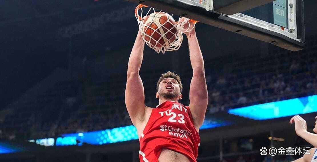 关于意大利杯赛前再迎强敌，休斯敦火箭篮板制胜，主帅态度：信心回归，轮换策略成焦点的信息-爱游戏