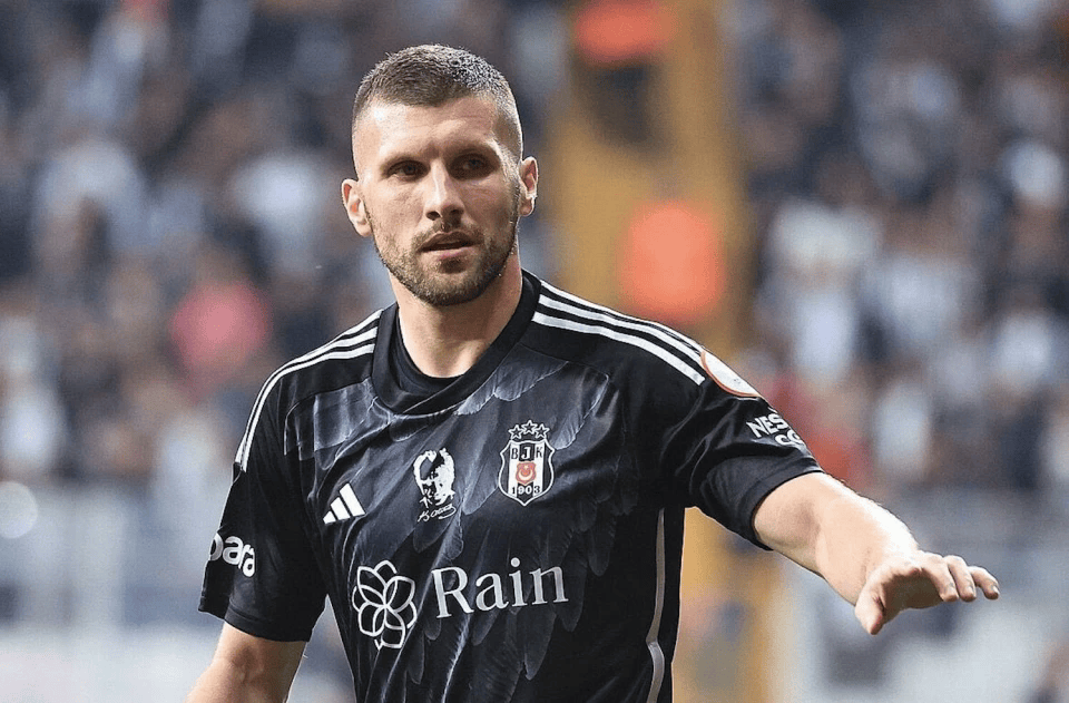 国际比赛日德国杯焦点战，罗马完成体检，目标明确，临场指挥获称赞(世预赛36强赛国足客场不敌韩国队)